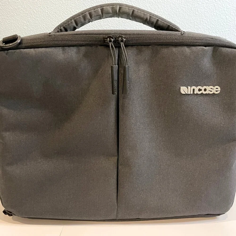 Incase Reform Collection TENSAERLITE 15" Brief - Picture 6 of 10